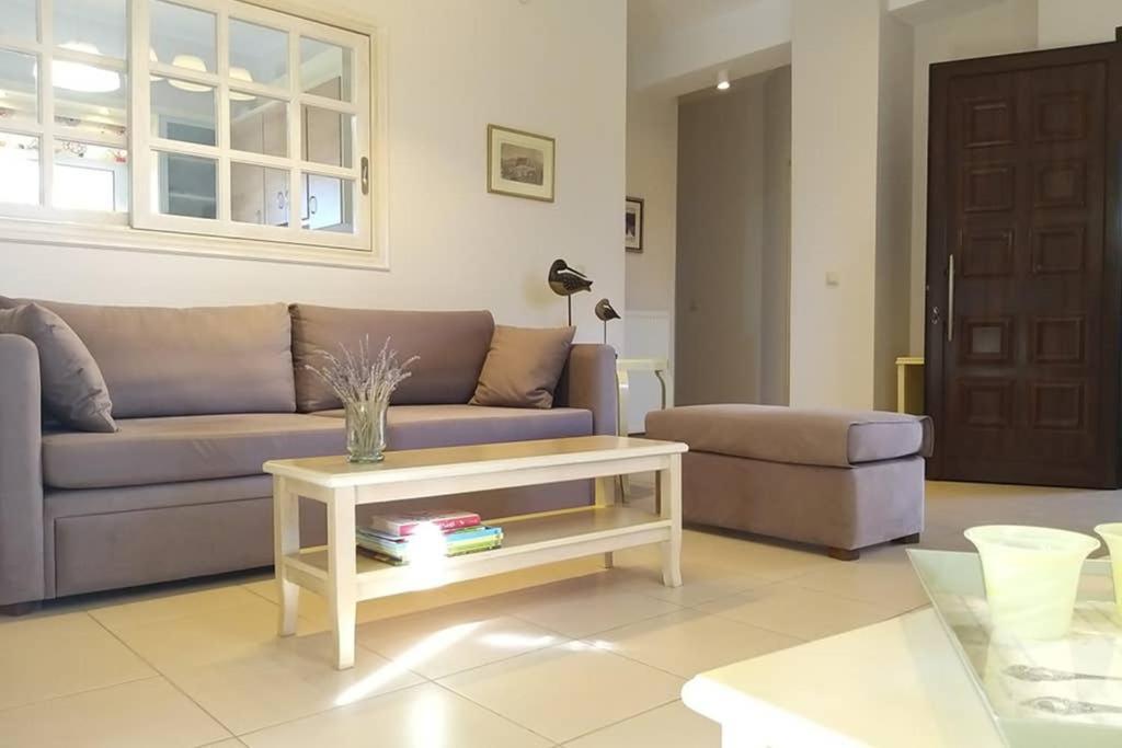 New, Modern, Bright And Independent Apartment 83 M2, With Garden, 5Min To The Beach And The City Center Kalamata Dış mekan fotoğraf