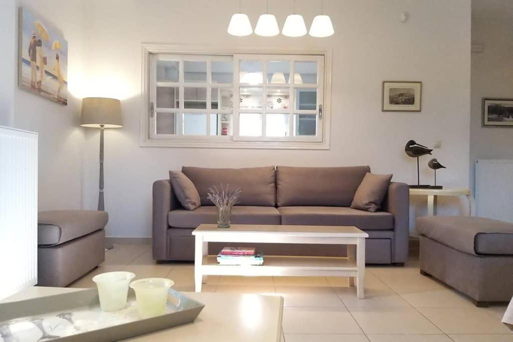 New, Modern, Bright And Independent Apartment 83 M2, With Garden, 5Min To The Beach And The City Center Kalamata Dış mekan fotoğraf