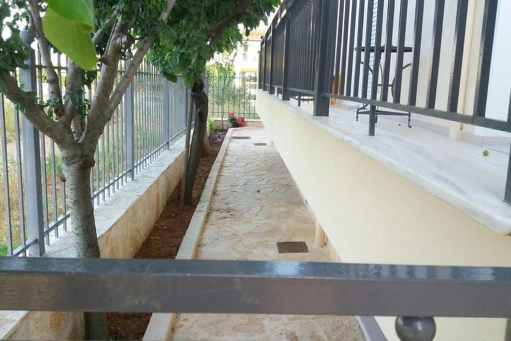 New, Modern, Bright And Independent Apartment 83 M2, With Garden, 5Min To The Beach And The City Center Kalamata Dış mekan fotoğraf